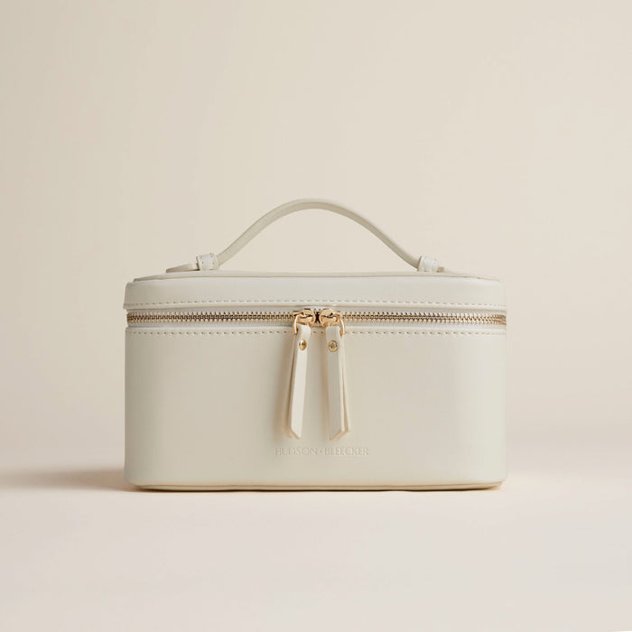 hudson+bleecker minimalist organizational cosmetic bag